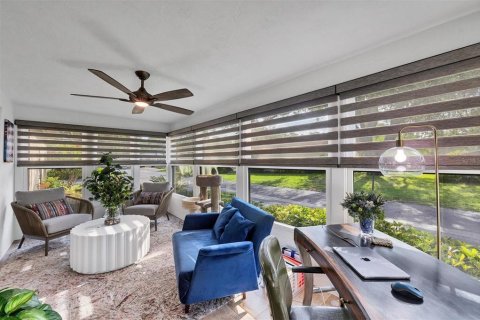 Condo in Sarasota, Florida, 2 bedrooms  № 1780962 - photo 19