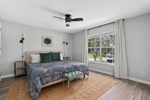 House in Bradenton, Florida 5 bedrooms, 278.71 sq.m. № 1919810 - photo 25