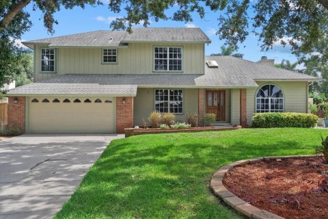 House in Bradenton, Florida 5 bedrooms, 278.71 sq.m. № 1919810 - photo 1