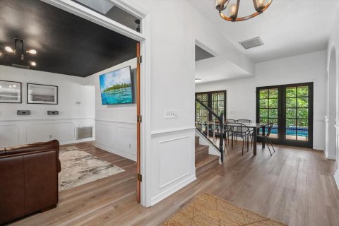 House in Bradenton, Florida 5 bedrooms, 278.71 sq.m. № 1919810 - photo 7