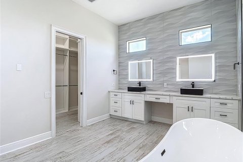 Villa ou maison à vendre à Apollo Beach, Floride: 4 chambres, 461.45 m2 № 1825283 - photo 23