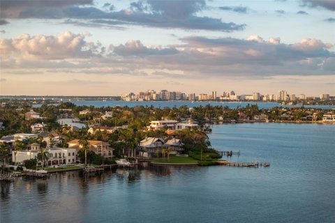 Casa en venta en Sarasota, Florida, 6 dormitorios, 791.99 m2 № 2429563 - foto 3