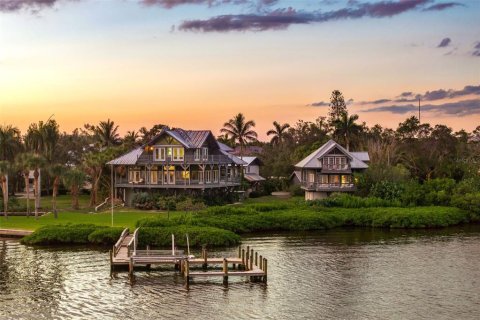 Casa en venta en Sarasota, Florida, 6 dormitorios, 791.99 m2 № 2429563 - foto 2