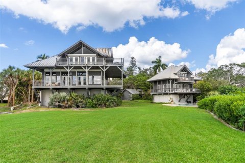 Casa en venta en Sarasota, Florida, 6 dormitorios, 791.99 m2 № 2429563 - foto 16