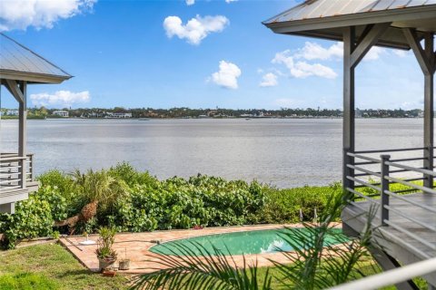 Casa en venta en Sarasota, Florida, 6 dormitorios, 791.99 m2 № 2429563 - foto 18