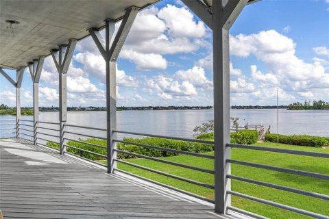 Casa en venta en Sarasota, Florida, 6 dormitorios, 791.99 m2 № 2429563 - foto 24