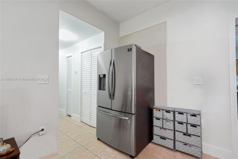 Купить виллу или дом в Майами, Флорида 7 спален, 378.39м2, № 1956268 - фото 28