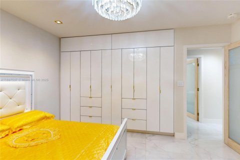 Купить виллу или дом в Майами, Флорида 7 спален, 378.39м2, № 1956268 - фото 17