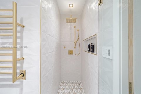 Купить виллу или дом в Майами, Флорида 7 спален, 378.39м2, № 1956268 - фото 23