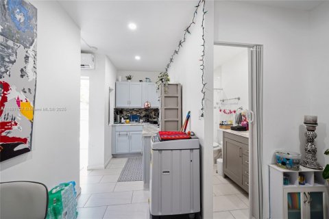 Купить виллу или дом в Майами, Флорида 7 спален, 378.39м2, № 1956268 - фото 15