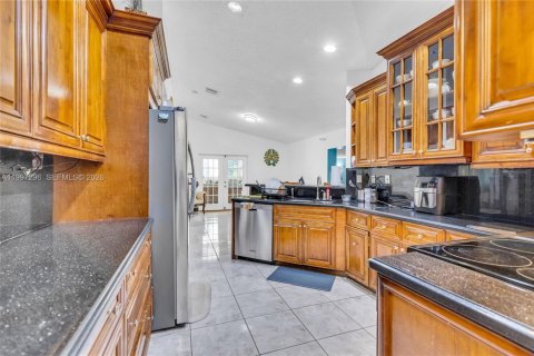 Villa ou maison à louer à Wellington, Floride: 4 chambres, 239.69 m2 № 2059230 - photo 16