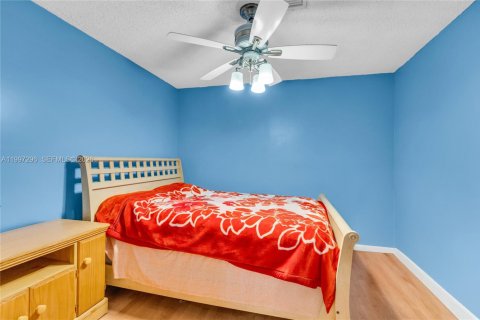 Villa ou maison à louer à Wellington, Floride: 4 chambres, 239.69 m2 № 2059230 - photo 25