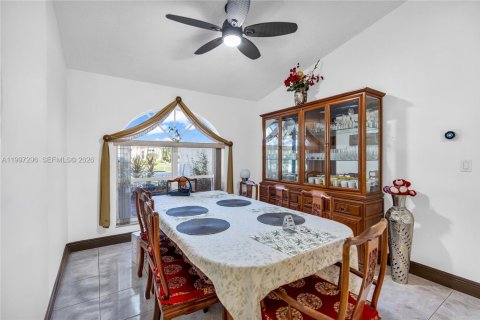 Villa ou maison à louer à Wellington, Floride: 4 chambres, 239.69 m2 № 2059230 - photo 9