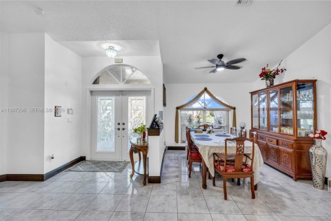 Villa ou maison à louer à Wellington, Floride: 4 chambres, 239.69 m2 № 2059230 - photo 8