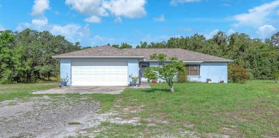 House in Wimauma, Florida 3 bedrooms, 144.93 sq.m. № 1776740