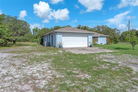 House in Wimauma, Florida 3 bedrooms, 144.93 sq.m. № 1776740 - photo 8