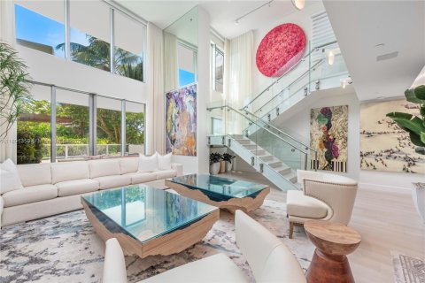Copropriété à vendre à Miami Beach, Floride: 6 chambres, 613.15 m2 № 1936169 - photo 1