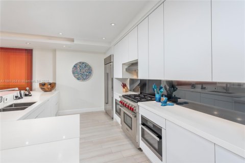 Copropriété à vendre à Miami Beach, Floride: 6 chambres, 613.15 m2 № 1936169 - photo 6