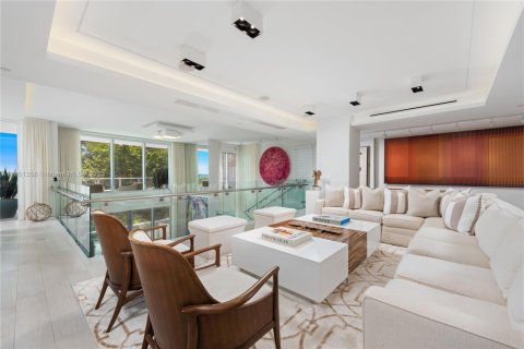 Copropriété à vendre à Miami Beach, Floride: 6 chambres, 613.15 m2 № 1936169 - photo 2