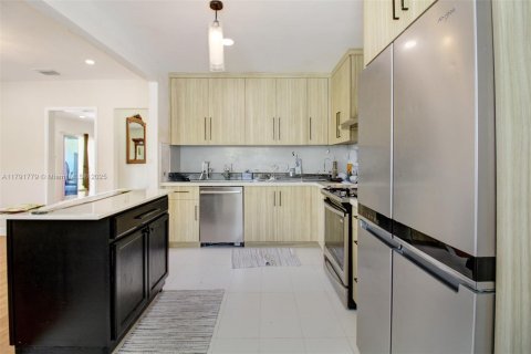 Casa en venta en Miami Springs, Florida, 2 dormitorios, 158.12 m2 № 1696589 - foto 20