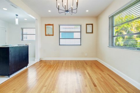 Casa en venta en Miami Springs, Florida, 2 dormitorios, 158.12 m2 № 1696589 - foto 17