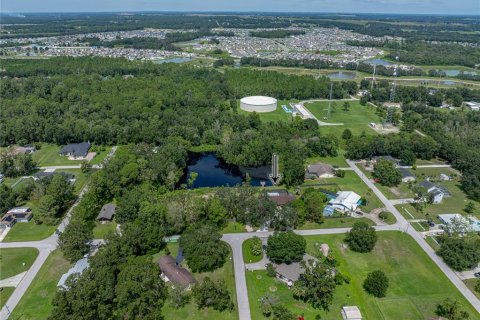 House in Zephyrhills, Florida 3 bedrooms, 258.64 sq.m. № 1902871 - photo 4