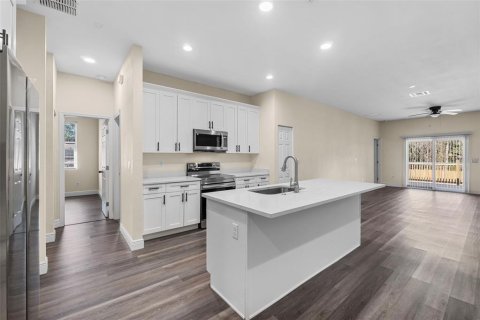 House in Spring Hill, Florida 3 bedrooms, 145.76 sq.m. № 1675393 - photo 10