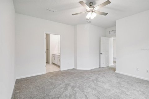 House in North Port, Florida 3 bedrooms, 178.09 sq.m. № 1657276 - photo 14