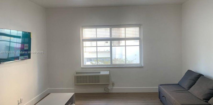 Appartement à Miami Beach, Floride 1 chambre, 78.97 m2 № 1738376