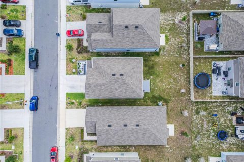 House in Davenport, Florida 4 bedrooms, 177.16 sq.m. № 2113759 - photo 5