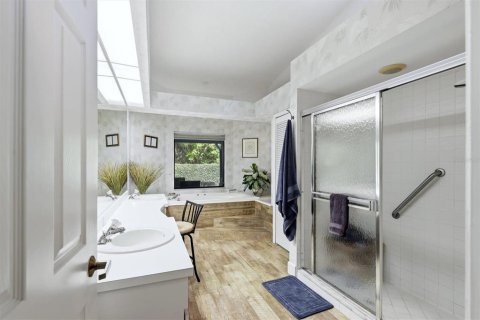 Купить виллу или дом в Сарасота, Флорида 11 комнат, 184.41м2, № 2124642 - фото 22