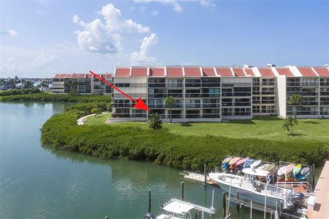 Condo à South Pasadena, Floride, 1 chambre  № 2312557