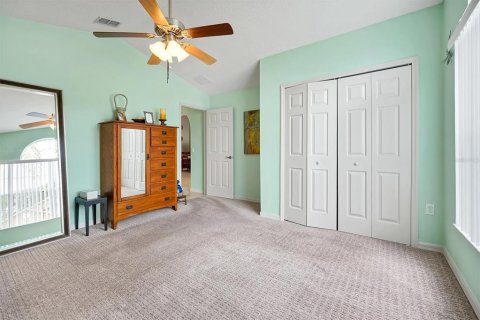 House in Davenport, Florida 4 bedrooms, 221.66 sq.m. № 2140344 - photo 30