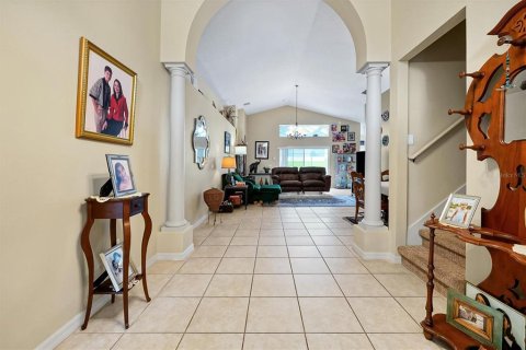 House in Davenport, Florida 4 bedrooms, 221.66 sq.m. № 2140344 - photo 6