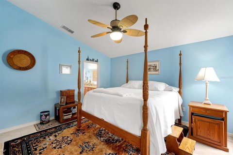 House in Davenport, Florida 4 bedrooms, 221.66 sq.m. № 2140344 - photo 25