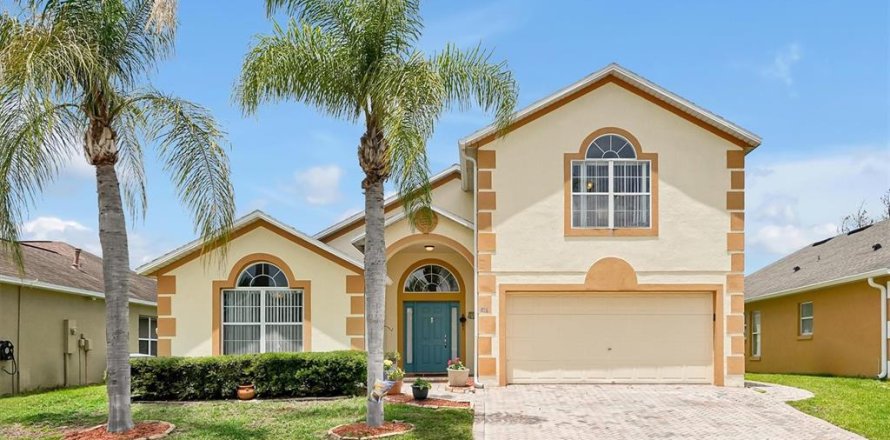 House in Davenport, Florida 4 bedrooms, 221.66 sq.m. № 2140344