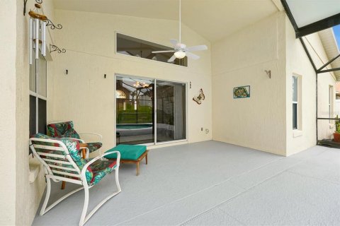 House in Davenport, Florida 4 bedrooms, 221.66 sq.m. № 2140344 - photo 18