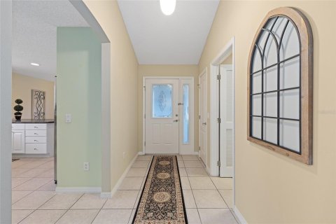 House in The Villages, Florida 3 bedrooms, 172.89 sq.m. № 1749525 - photo 6