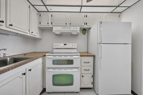 Condominio en venta en West Palm Beach, Florida, 2 dormitorios, 74.14 m2 № 2370107 - foto 3