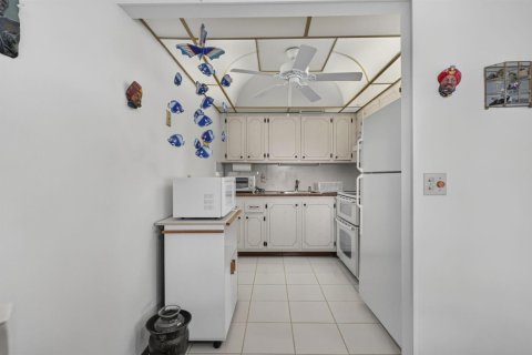 Condominio en venta en West Palm Beach, Florida, 2 dormitorios, 74.14 m2 № 2370107 - foto 2