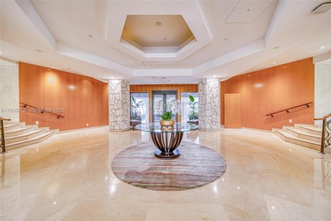 Condo in Key Biscayne, Florida, 1 bedroom  № 1996523 - photo 4