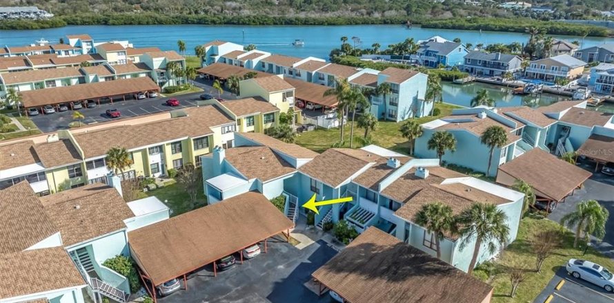 Condo in Indian Rocks Beach, Florida, 3 bedrooms  № 2128544