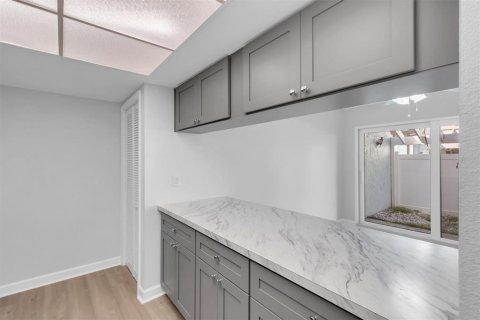 Condo in Indian Rocks Beach, Florida, 3 bedrooms  № 2128544 - photo 12