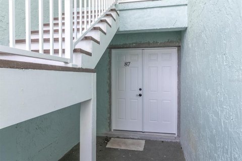 Condo in Indian Rocks Beach, Florida, 3 bedrooms  № 2128544 - photo 2