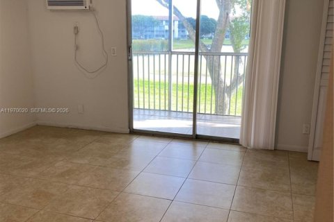 Copropriété à vendre à Pembroke Pines, Floride: 1 chambre, 63.64 m2 № 2030816 - photo 9