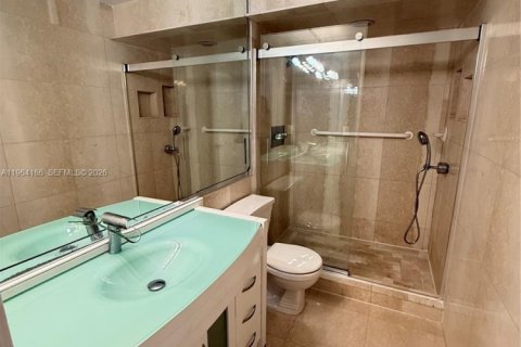 Townhouse in Coral Springs, Florida 3 bedrooms, 133.22 sq.m. № 2026645 - photo 16