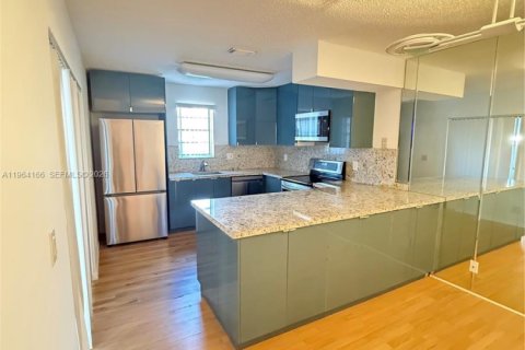 Townhouse in Coral Springs, Florida 3 bedrooms, 133.22 sq.m. № 2026645 - photo 6