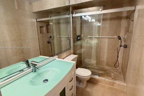 Townhouse in Coral Springs, Florida 3 bedrooms, 133.22 sq.m. № 2026645 - photo 15