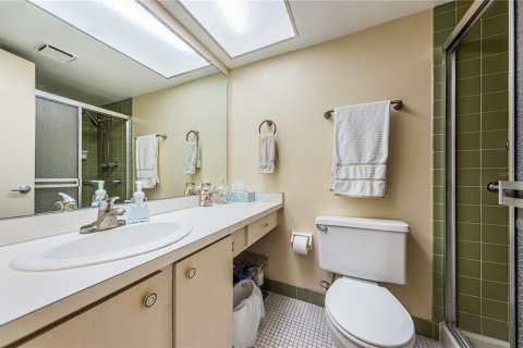 Condo in Saint Petersburg, Florida, 2 bedrooms  № 2101359 - photo 26