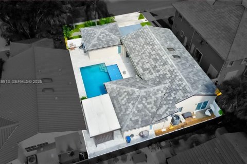 Casa en venta en Miami Lakes, Florida, 3 dormitorios, 145.76 m2 № 2252109 - foto 15